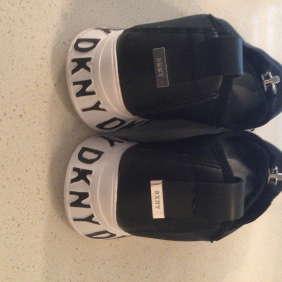 💥 DKNY  Sneakers - Picture 4 of 6